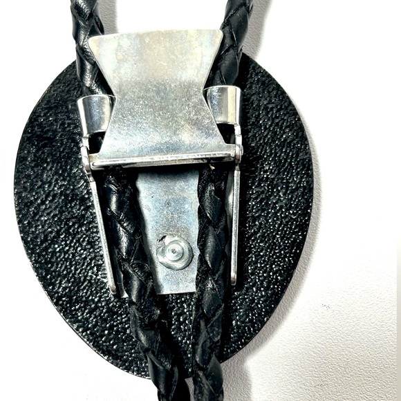 Southwestern Design Faux Turquoise Bear Claw Bolo Tie Silver Tone Black Enamel - Picture 9 of 9